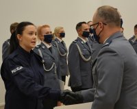 Komendant Miejski Policji w Suwałkach gratuluje nowym policjantom