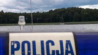 Pomoc policjantów turystom na wodzie